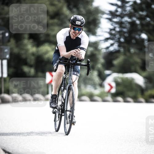 21.06.2026 - 29. Vierlanden-Triathlon H.Heesch http://msf.ph/oto/9905238 21.06.2026 11:41:52 Radfahren 133, 636, 674, 726 meine-sportfotos.de
