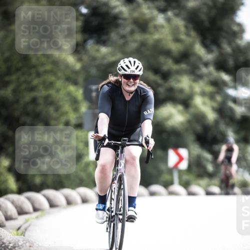 21.06.2026 - 29. Vierlanden-Triathlon H.Heesch http://msf.ph/oto/9905245 21.06.2026 11:38:15 Radfahren 230, 666, 871 meine-sportfotos.de