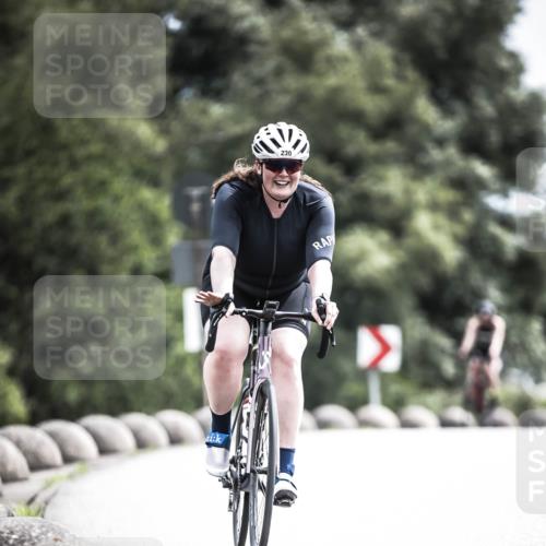 21.06.2026 - 29. Vierlanden-Triathlon H.Heesch http://msf.ph/oto/9905247 21.06.2026 11:38:15 Radfahren 230, 666, 871 meine-sportfotos.de