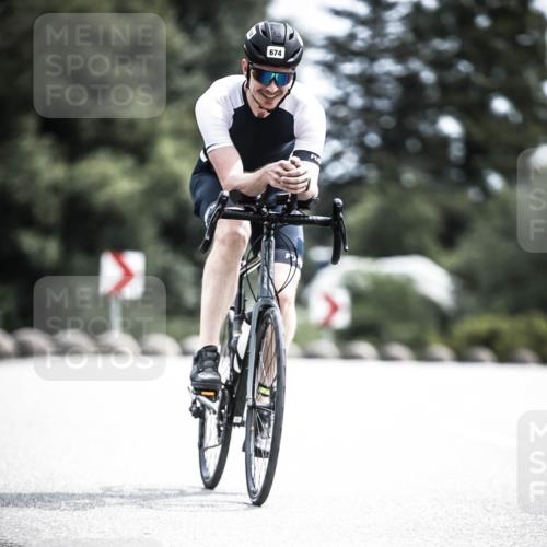 21.06.2026 - 29. Vierlanden-Triathlon H.Heesch http://msf.ph/oto/9905249 21.06.2026 11:41:52 Radfahren 133, 636, 674, 726 meine-sportfotos.de