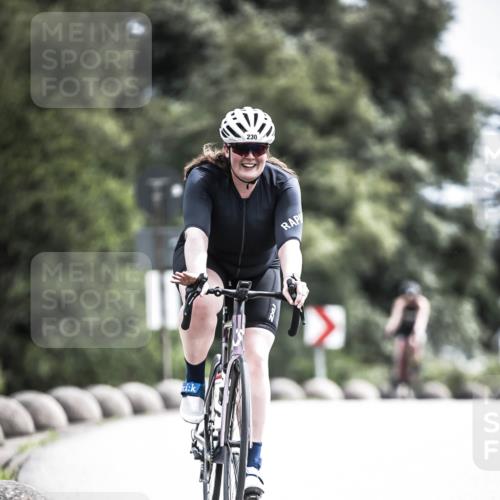 21.06.2026 - 29. Vierlanden-Triathlon H.Heesch http://msf.ph/oto/9905253 21.06.2026 11:38:15 Radfahren 230, 666, 871 meine-sportfotos.de