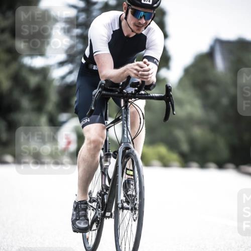 21.06.2026 - 29. Vierlanden-Triathlon H.Heesch http://msf.ph/oto/9905268 21.06.2026 11:41:52 Radfahren 133, 636, 674, 726 meine-sportfotos.de