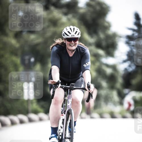 21.06.2026 - 29. Vierlanden-Triathlon H.Heesch http://msf.ph/oto/9905272 21.06.2026 11:38:15 Radfahren 230, 666, 871 meine-sportfotos.de