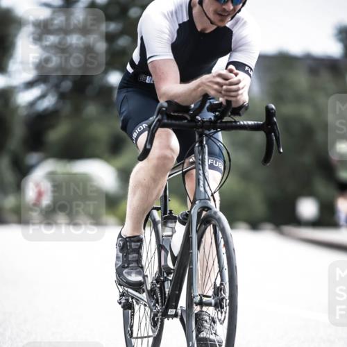 21.06.2026 - 29. Vierlanden-Triathlon H.Heesch http://msf.ph/oto/9905276 21.06.2026 11:41:53 Radfahren 133, 636, 674 meine-sportfotos.de