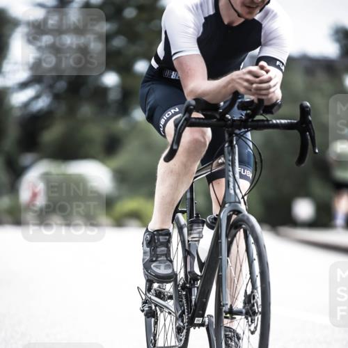 21.06.2026 - 29. Vierlanden-Triathlon H.Heesch http://msf.ph/oto/9905279 21.06.2026 11:41:53 Radfahren 133, 636, 674 meine-sportfotos.de