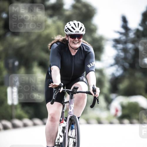 21.06.2026 - 29. Vierlanden-Triathlon H.Heesch http://msf.ph/oto/9905280 21.06.2026 11:38:15 Radfahren 230, 666, 871 meine-sportfotos.de