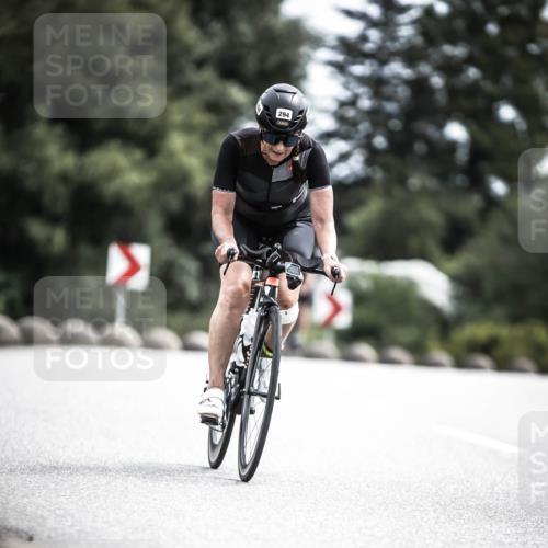 21.06.2026 - 29. Vierlanden-Triathlon H.Heesch http://msf.ph/oto/9905296 21.06.2026 11:42:21 Radfahren 294, 675 meine-sportfotos.de