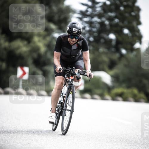 21.06.2026 - 29. Vierlanden-Triathlon H.Heesch http://msf.ph/oto/9905302 21.06.2026 11:42:21 Radfahren 294, 675 meine-sportfotos.de