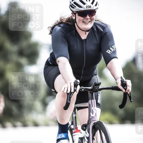 21.06.2026 - 29. Vierlanden-Triathlon H.Heesch http://msf.ph/oto/9905304 21.06.2026 11:38:16 Radfahren 230, 666, 871 meine-sportfotos.de