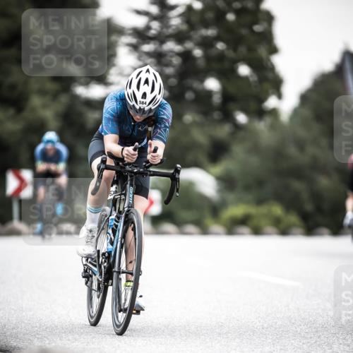 21.06.2026 - 29. Vierlanden-Triathlon H.Heesch http://msf.ph/oto/9905307 21.06.2026 10:23:55 Radfahren 200, 293, 584 meine-sportfotos.de