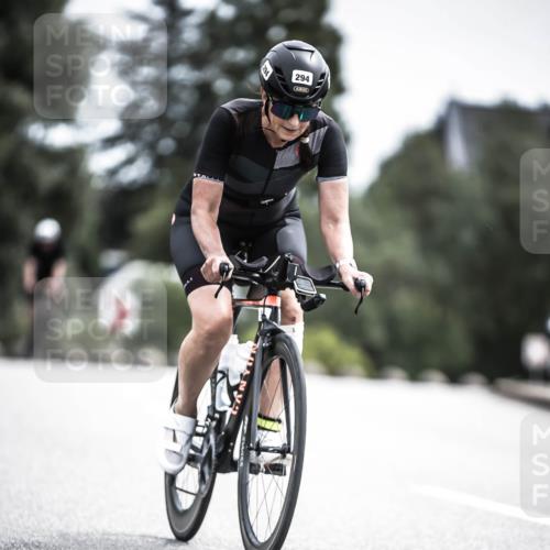 21.06.2026 - 29. Vierlanden-Triathlon H.Heesch http://msf.ph/oto/9905323 21.06.2026 11:42:22 Radfahren 294, 675 meine-sportfotos.de