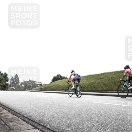 21.06.2026 - 29. Vierlanden-Triathlon H.Heesch http://msf.ph/oto/9905332 21.06.2026 11:05:11 Radfahren 278 meine-sportfotos.de