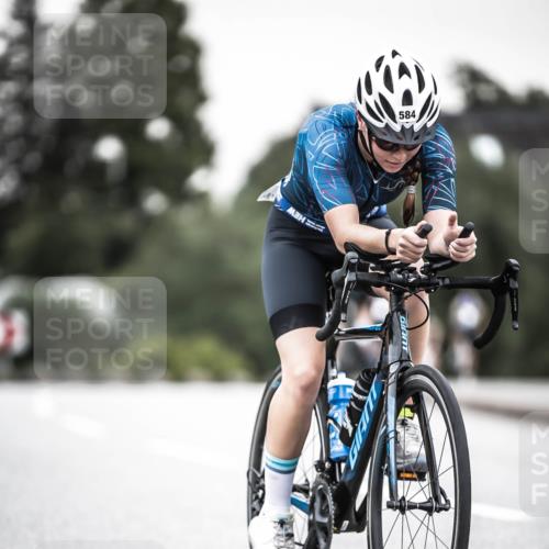 21.06.2026 - 29. Vierlanden-Triathlon H.Heesch http://msf.ph/oto/9905360 21.06.2026 10:23:56 Radfahren 200, 293, 584 meine-sportfotos.de