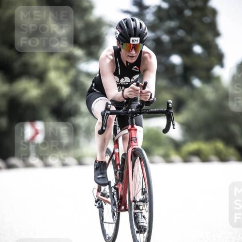 21.06.2026 - 29. Vierlanden-Triathlon H.Heesch http://msf.ph/oto/9905375 21.06.2026 11:38:20 Radfahren 230, 871 meine-sportfotos.de