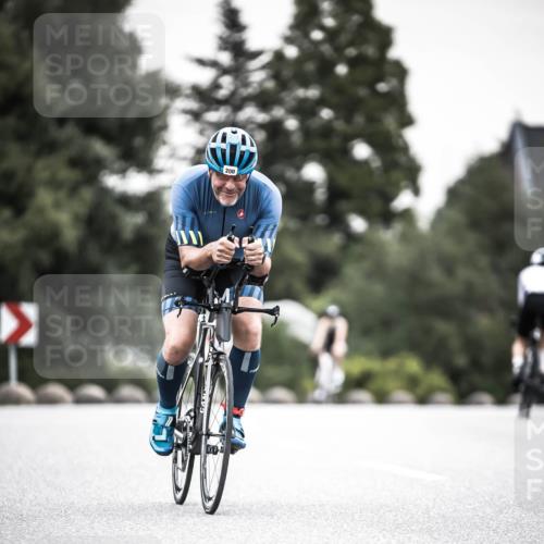 21.06.2026 - 29. Vierlanden-Triathlon H.Heesch http://msf.ph/oto/9905377 21.06.2026 10:23:58 Radfahren 200, 293, 496, 584 meine-sportfotos.de