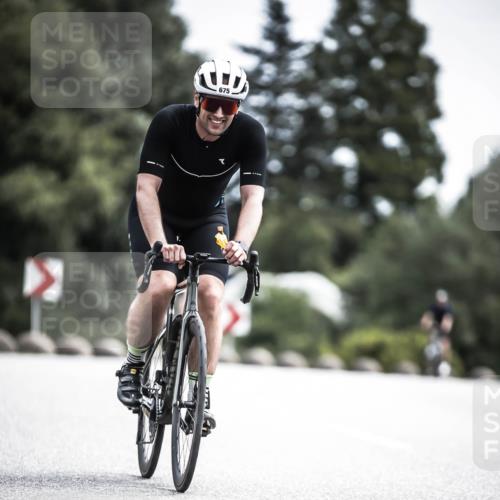 21.06.2026 - 29. Vierlanden-Triathlon H.Heesch http://msf.ph/oto/9905385 21.06.2026 11:42:26 Radfahren 158, 650, 675, 727, 745 meine-sportfotos.de