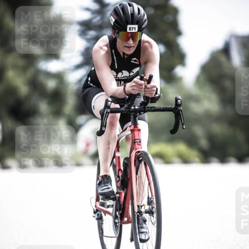 21.06.2026 - 29. Vierlanden-Triathlon H.Heesch http://msf.ph/oto/9905393 21.06.2026 11:38:20 Radfahren 230, 871 meine-sportfotos.de
