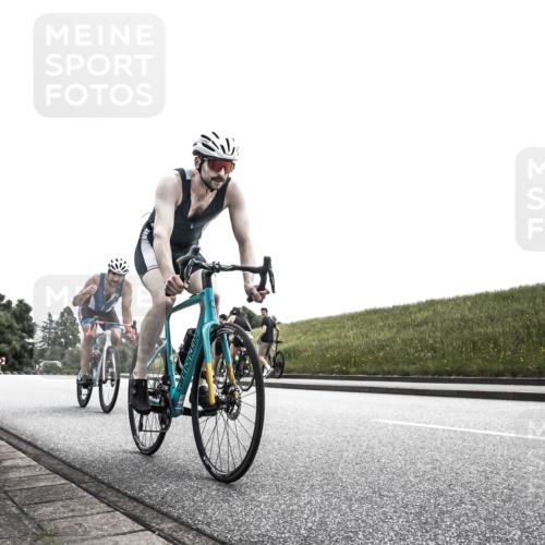 21.06.2026 - 29. Vierlanden-Triathlon H.Heesch http://msf.ph/oto/9905398 21.06.2026 11:06:45 Radfahren 674, 689, 691 meine-sportfotos.de