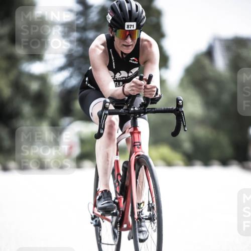 21.06.2026 - 29. Vierlanden-Triathlon H.Heesch http://msf.ph/oto/9905399 21.06.2026 11:38:20 Radfahren 230, 871 meine-sportfotos.de