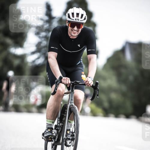 21.06.2026 - 29. Vierlanden-Triathlon H.Heesch http://msf.ph/oto/9905406 21.06.2026 11:42:26 Radfahren 158, 650, 675, 727, 745 meine-sportfotos.de