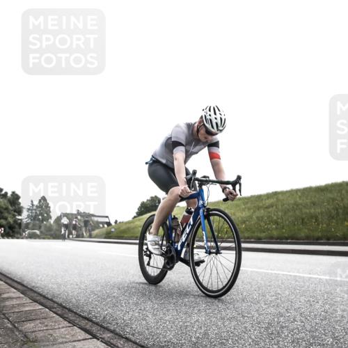 21.06.2026 - 29. Vierlanden-Triathlon H.Heesch http://msf.ph/oto/9905417 21.06.2026 11:07:02 Radfahren 284, 699 meine-sportfotos.de
