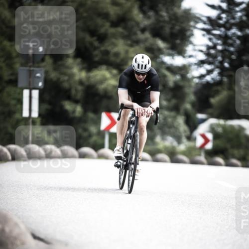 21.06.2026 - 29. Vierlanden-Triathlon H.Heesch http://msf.ph/oto/9905421 21.06.2026 11:42:29 Radfahren 158, 223, 650, 675, 727, 740, 745 meine-sportfotos.de