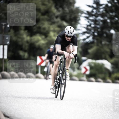 21.06.2026 - 29. Vierlanden-Triathlon H.Heesch http://msf.ph/oto/9905436 21.06.2026 11:42:29 Radfahren 158, 223, 650, 675, 727, 740, 745 meine-sportfotos.de
