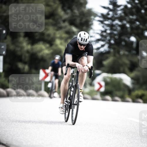 21.06.2026 - 29. Vierlanden-Triathlon H.Heesch http://msf.ph/oto/9905439 21.06.2026 11:42:29 Radfahren 158, 223, 650, 675, 727, 740, 745 meine-sportfotos.de