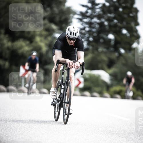 21.06.2026 - 29. Vierlanden-Triathlon H.Heesch http://msf.ph/oto/9905448 21.06.2026 11:42:30 Radfahren 158, 223, 650, 675, 727, 740, 745 meine-sportfotos.de