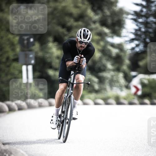 21.06.2026 - 29. Vierlanden-Triathlon H.Heesch http://msf.ph/oto/9905455 21.06.2026 11:38:31 Radfahren 15, 253, 661, 673 meine-sportfotos.de