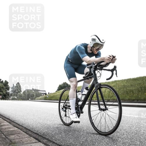 21.06.2026 - 29. Vierlanden-Triathlon H.Heesch http://msf.ph/oto/9905471 21.06.2026 11:08:45 Radfahren 87 meine-sportfotos.de