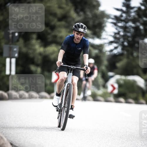 21.06.2026 - 29. Vierlanden-Triathlon H.Heesch http://msf.ph/oto/9905490 21.06.2026 11:42:32 Radfahren 158, 223, 650, 727, 740, 745 meine-sportfotos.de