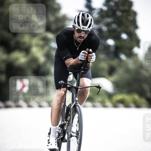 21.06.2026 - 29. Vierlanden-Triathlon H.Heesch http://msf.ph/oto/9905491 21.06.2026 11:38:31 Radfahren 15, 253, 661, 673 meine-sportfotos.de