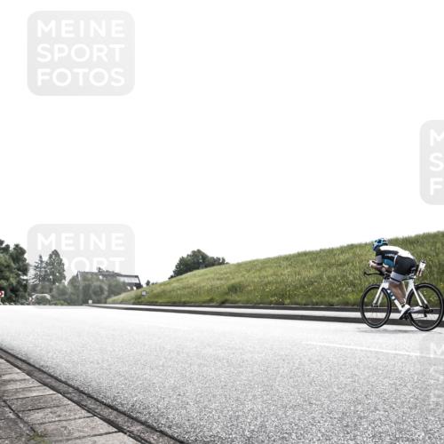 21.06.2026 - 29. Vierlanden-Triathlon H.Heesch http://msf.ph/oto/9905503 21.06.2026 11:09:47 Radfahren 247, 274, 724 meine-sportfotos.de