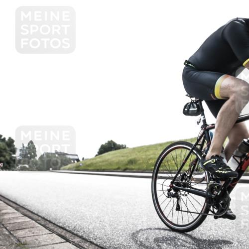 21.06.2026 - 29. Vierlanden-Triathlon H.Heesch http://msf.ph/oto/9905510 21.06.2026 11:10:15 Radfahren 187, 498, 589, 647, 728 meine-sportfotos.de