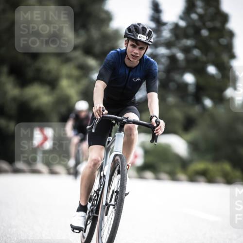 21.06.2026 - 29. Vierlanden-Triathlon H.Heesch http://msf.ph/oto/9905518 21.06.2026 11:42:33 Radfahren 158, 223, 650, 727, 740, 745 meine-sportfotos.de