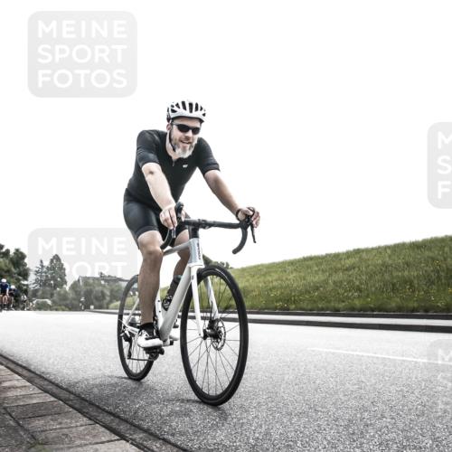21.06.2026 - 29. Vierlanden-Triathlon H.Heesch http://msf.ph/oto/9905536 21.06.2026 11:10:38 Radfahren 253, 630, 671, 716, 746, 757 meine-sportfotos.de