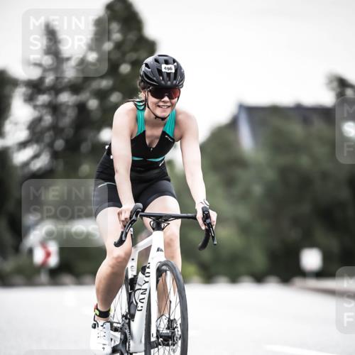 21.06.2026 - 29. Vierlanden-Triathlon H.Heesch http://msf.ph/oto/9905553 21.06.2026 10:24:05 Radfahren 32, 293, 335, 496 meine-sportfotos.de