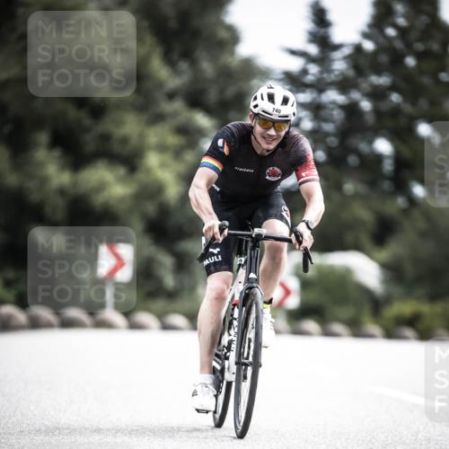 21.06.2026 - 29. Vierlanden-Triathlon H.Heesch http://msf.ph/oto/9905554 21.06.2026 11:42:36 Radfahren 158, 223, 650, 718, 727, 740 meine-sportfotos.de