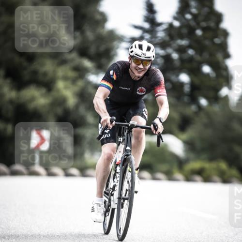 21.06.2026 - 29. Vierlanden-Triathlon H.Heesch http://msf.ph/oto/9905560 21.06.2026 11:42:36 Radfahren 158, 223, 650, 718, 727, 740 meine-sportfotos.de