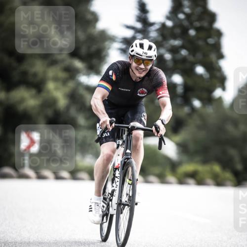 21.06.2026 - 29. Vierlanden-Triathlon H.Heesch http://msf.ph/oto/9905561 21.06.2026 11:42:36 Radfahren 158, 223, 650, 718, 727, 740 meine-sportfotos.de