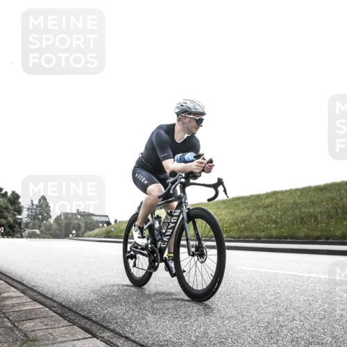 21.06.2026 - 29. Vierlanden-Triathlon H.Heesch http://msf.ph/oto/9905590 21.06.2026 11:11:37 Radfahren 89, 220, 611, 641, 695 meine-sportfotos.de