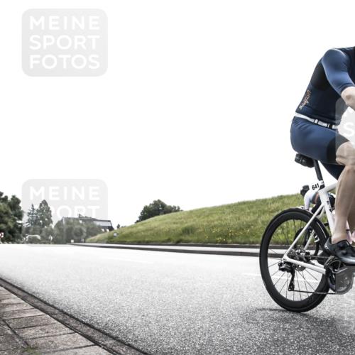 21.06.2026 - 29. Vierlanden-Triathlon H.Heesch http://msf.ph/oto/9905596 21.06.2026 11:11:40 Radfahren 611, 641, 709 meine-sportfotos.de