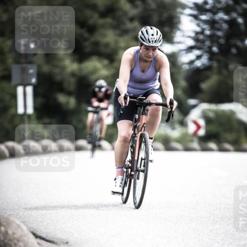 21.06.2026 - 29. Vierlanden-Triathlon H.Heesch http://msf.ph/oto/9905600 21.06.2026 11:39:54 Radfahren 647, 685, 721, 830 meine-sportfotos.de