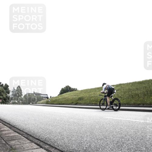 21.06.2026 - 29. Vierlanden-Triathlon H.Heesch http://msf.ph/oto/9905602 21.06.2026 11:11:40 Radfahren 611, 641, 709 meine-sportfotos.de