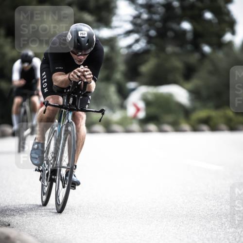 21.06.2026 - 29. Vierlanden-Triathlon H.Heesch http://msf.ph/oto/9905615 21.06.2026 11:42:45 Radfahren 632, 633, 701, 718, 757 meine-sportfotos.de