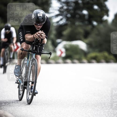 21.06.2026 - 29. Vierlanden-Triathlon H.Heesch http://msf.ph/oto/9905618 21.06.2026 11:42:46 Radfahren 632, 633, 701, 757 meine-sportfotos.de