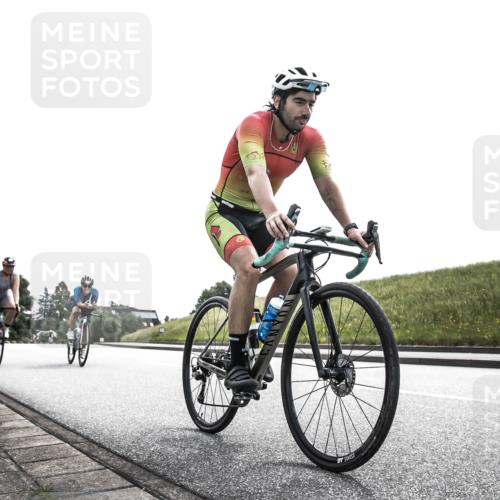 21.06.2026 - 29. Vierlanden-Triathlon H.Heesch http://msf.ph/oto/9905629 21.06.2026 11:11:59 Radfahren 293, 296, 302, 500, 656, 707, 743, 751 meine-sportfotos.de
