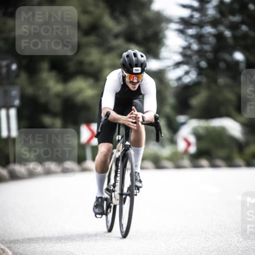21.06.2026 - 29. Vierlanden-Triathlon H.Heesch http://msf.ph/oto/9905633 21.06.2026 11:42:47 Radfahren 632, 633, 701, 757 meine-sportfotos.de