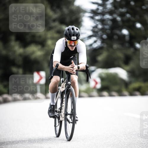 21.06.2026 - 29. Vierlanden-Triathlon H.Heesch http://msf.ph/oto/9905638 21.06.2026 11:42:47 Radfahren 632, 633, 701, 757 meine-sportfotos.de